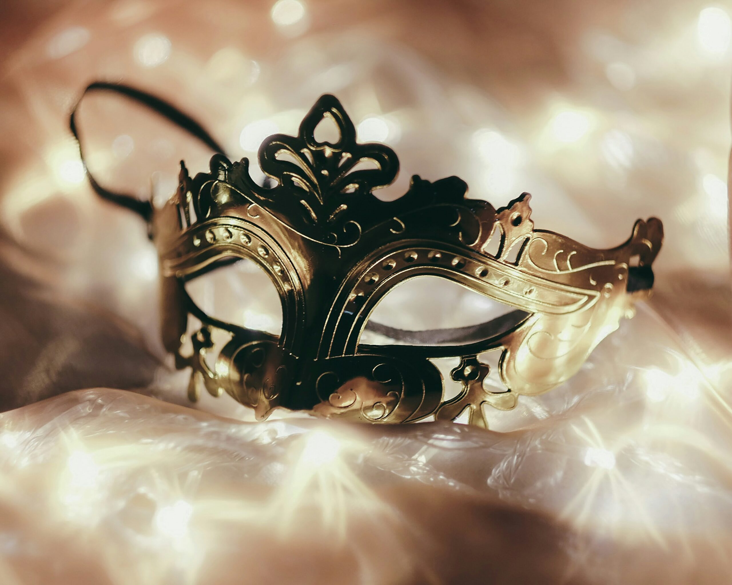 Maquerade mask. Photo Credit. Julio Rionaldo on unsplash